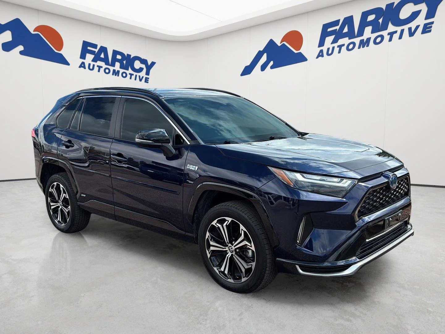Used 2024 Blueprint w/Midnight Black Metallic Roof Toyota XSE image 4