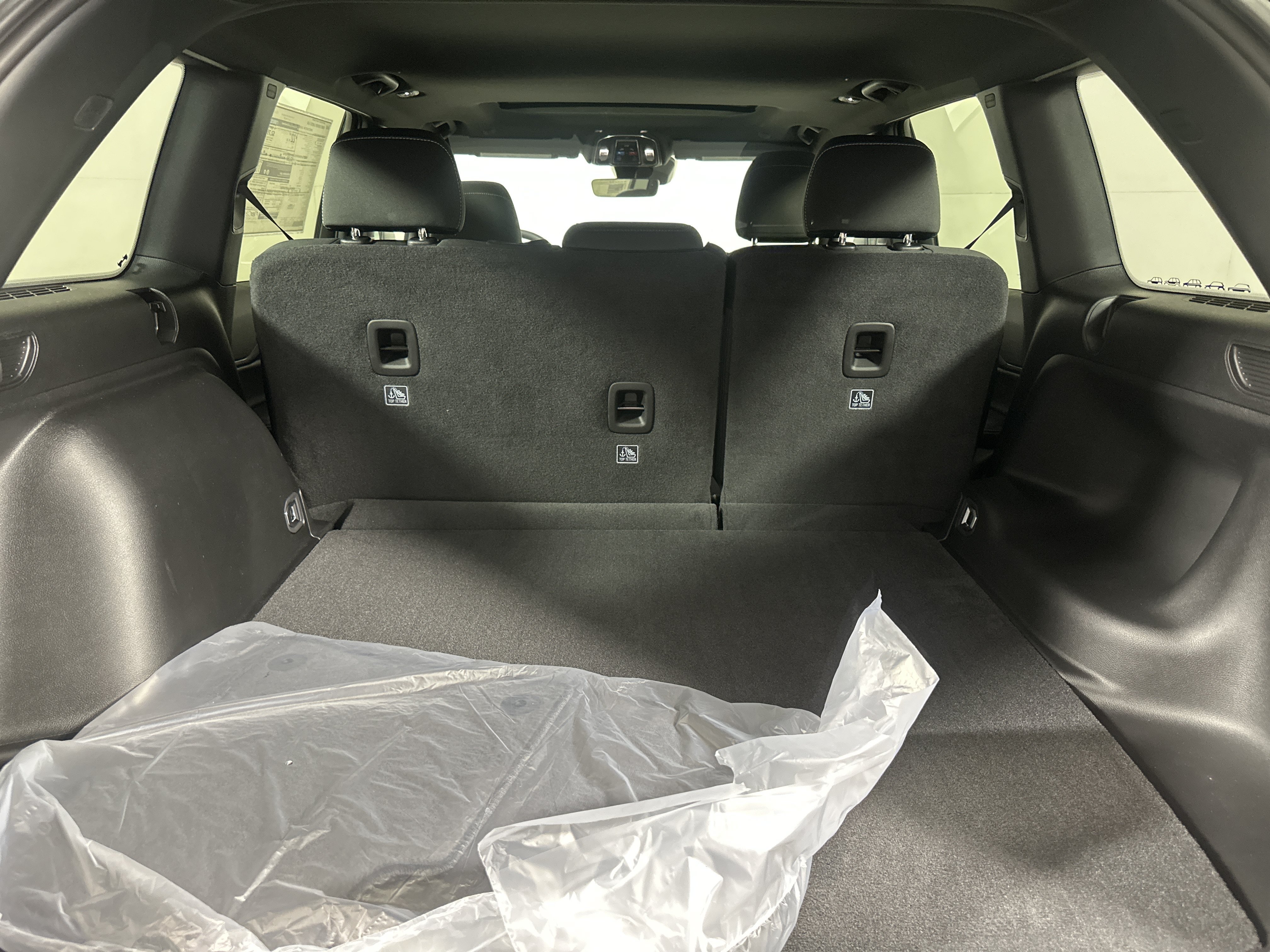 New 2026 Baltic Gray Metallic Clear-Coat Exterior Paint Jeep Laredo X image 25