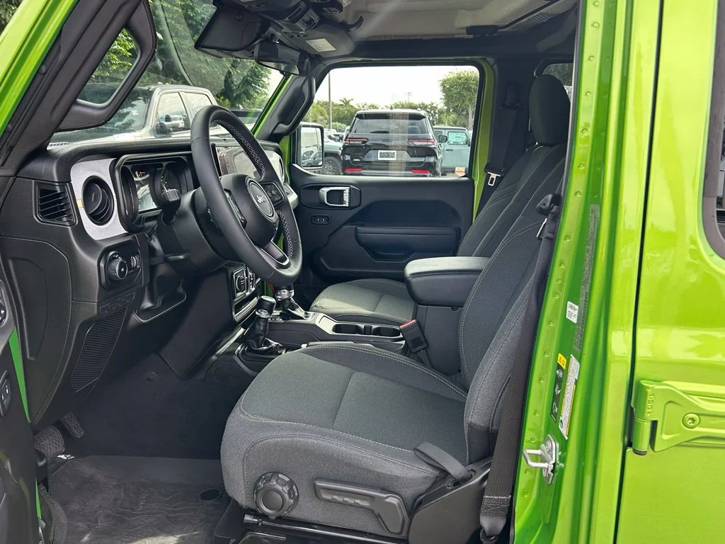 Certified Used 2025 Green Jeep Sport S image 10