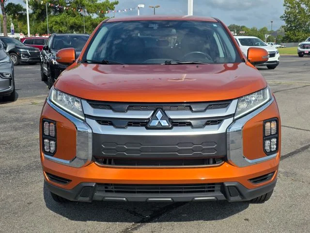 Used 2023 Orange Mitsubishi 2.0 SE image 4