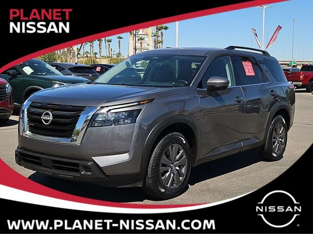 2025 Nissan Pathfinder SV