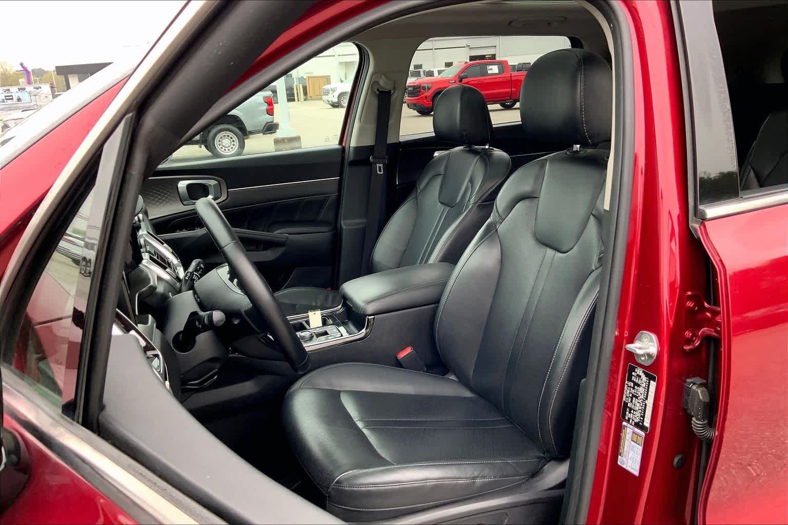 2022 Kia Sorento SX - Photo 8