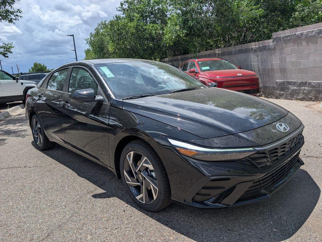 2025 Hyundai Elantra SEL - Photo 8
