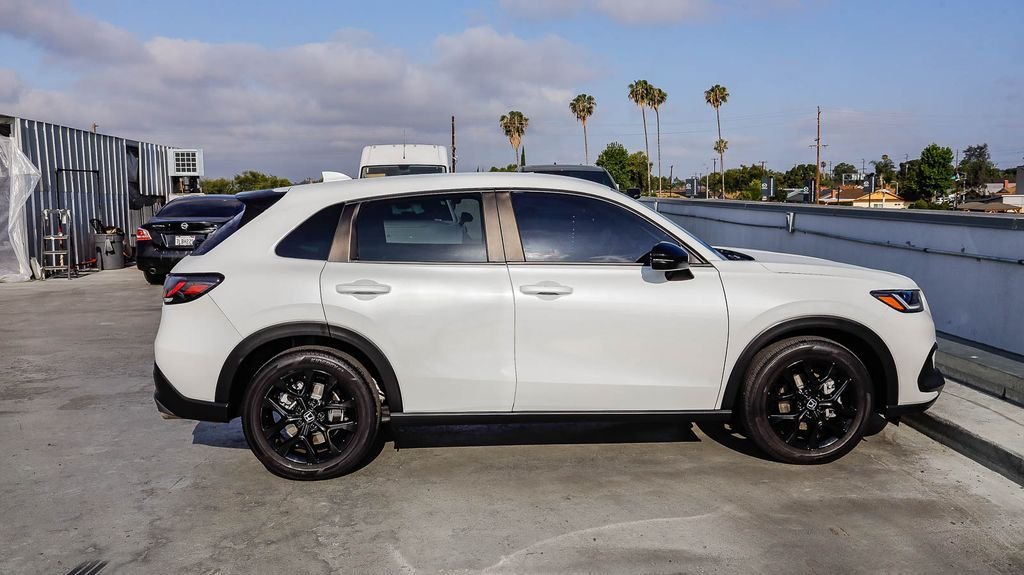Used 2024 Platinum White Pearl Honda Sport image 13