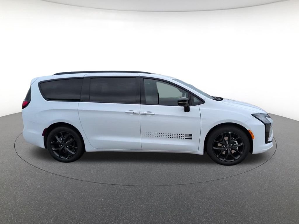 New 2027 Bright White Clear-Coat Exterior Paint Chrysler  image 3