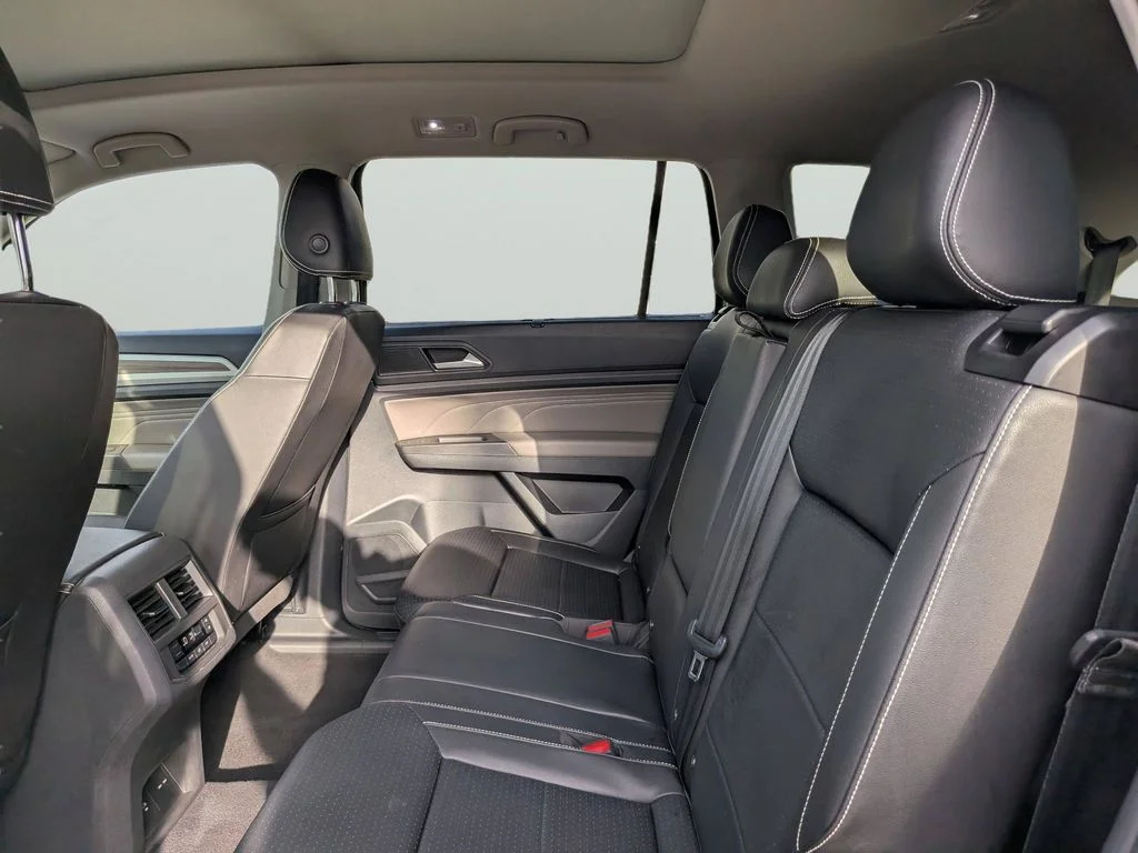 Used 2023 Gray Volkswagen SEL image 16