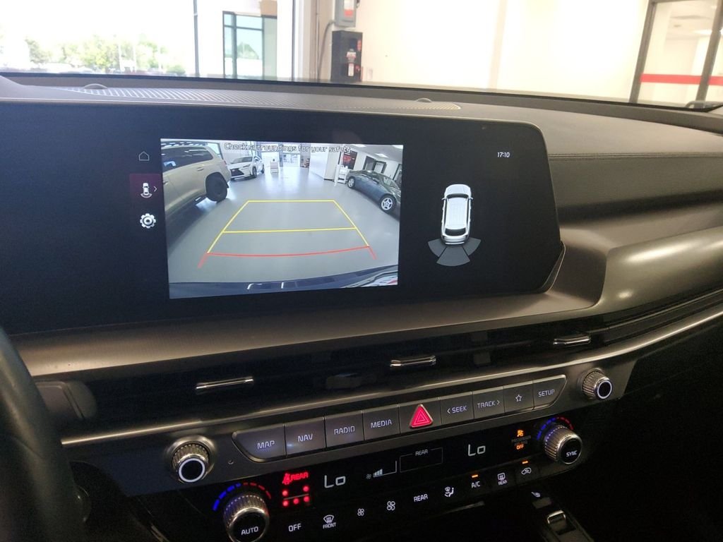 Used 2025 Black Kia S image 26