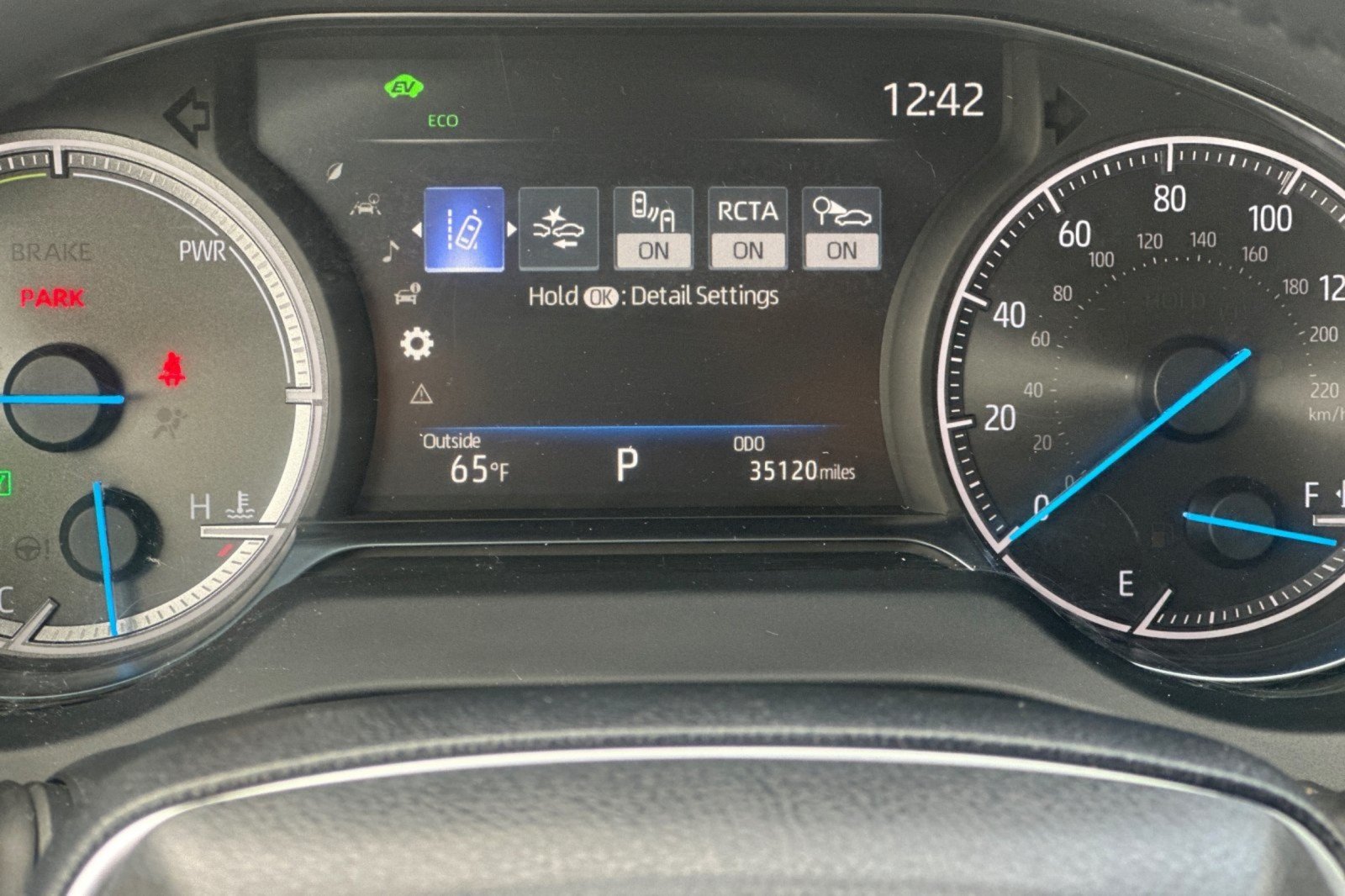 Used 2024 COASTAL GRAY METALIC Toyota LE image 24
