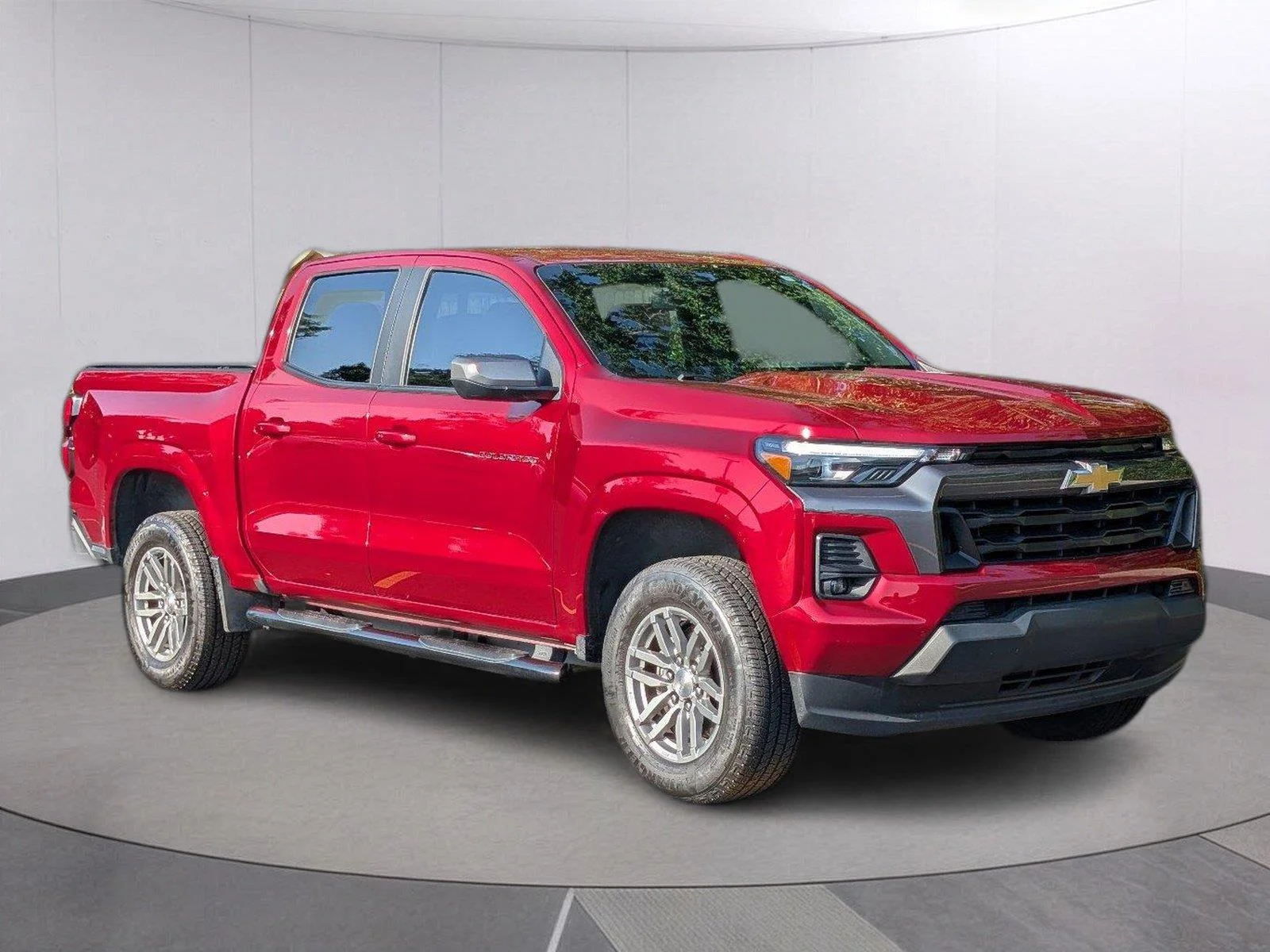 Used 2024 Radiant Red Tintcoat Chevrolet LT image 10