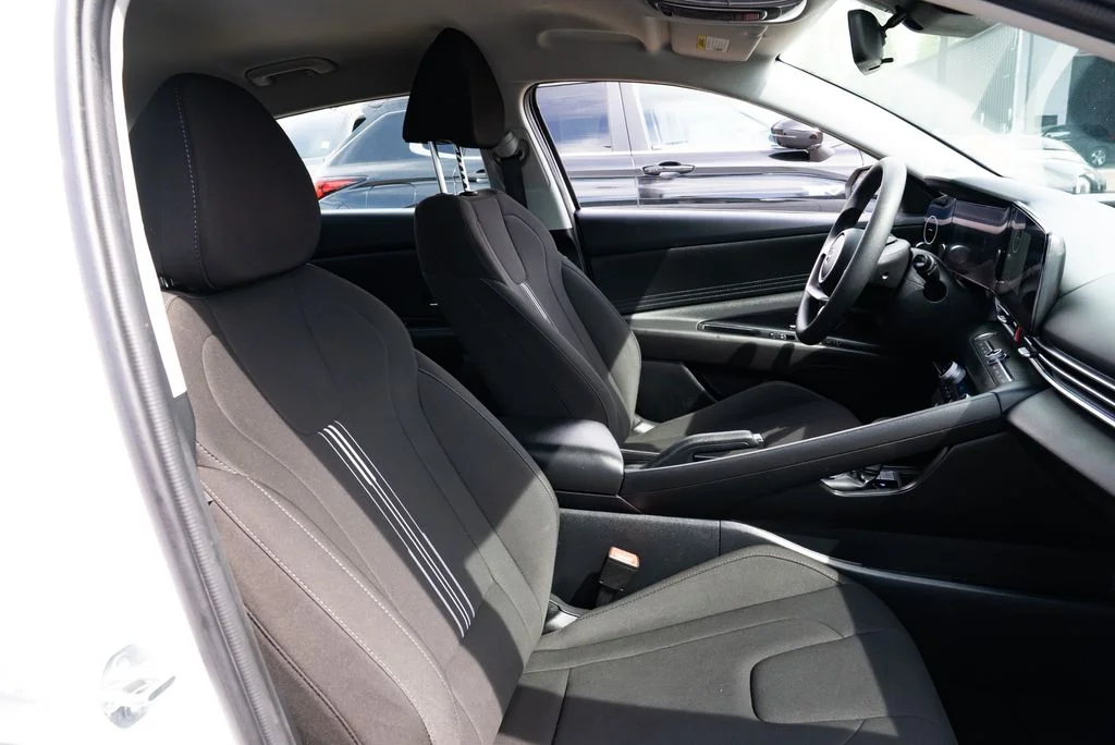 Used 2024 White Hyundai SEL image 24