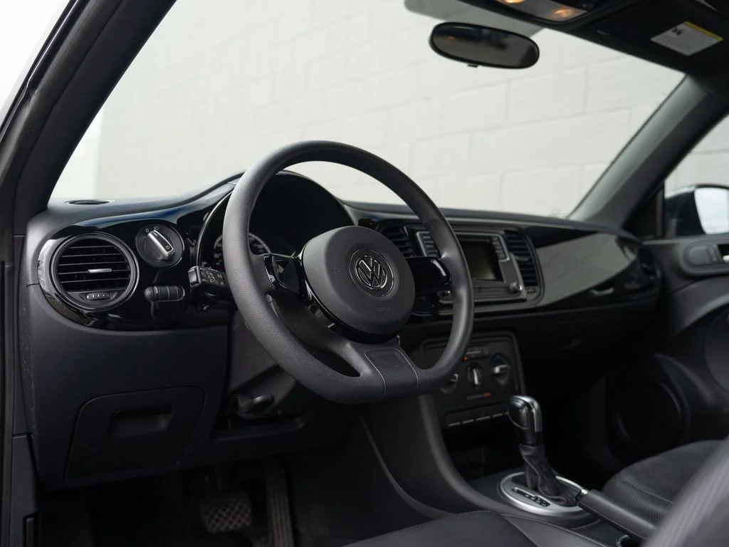 Used 2016 Black Volkswagen 1.8T image 4