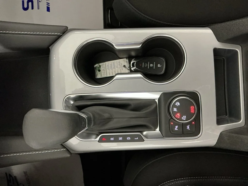 New 2026 Summit White Chevrolet 2LT image 13