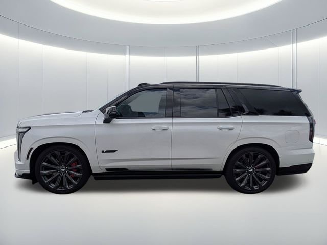 Used 2025 White Cadillac V-Series image 3