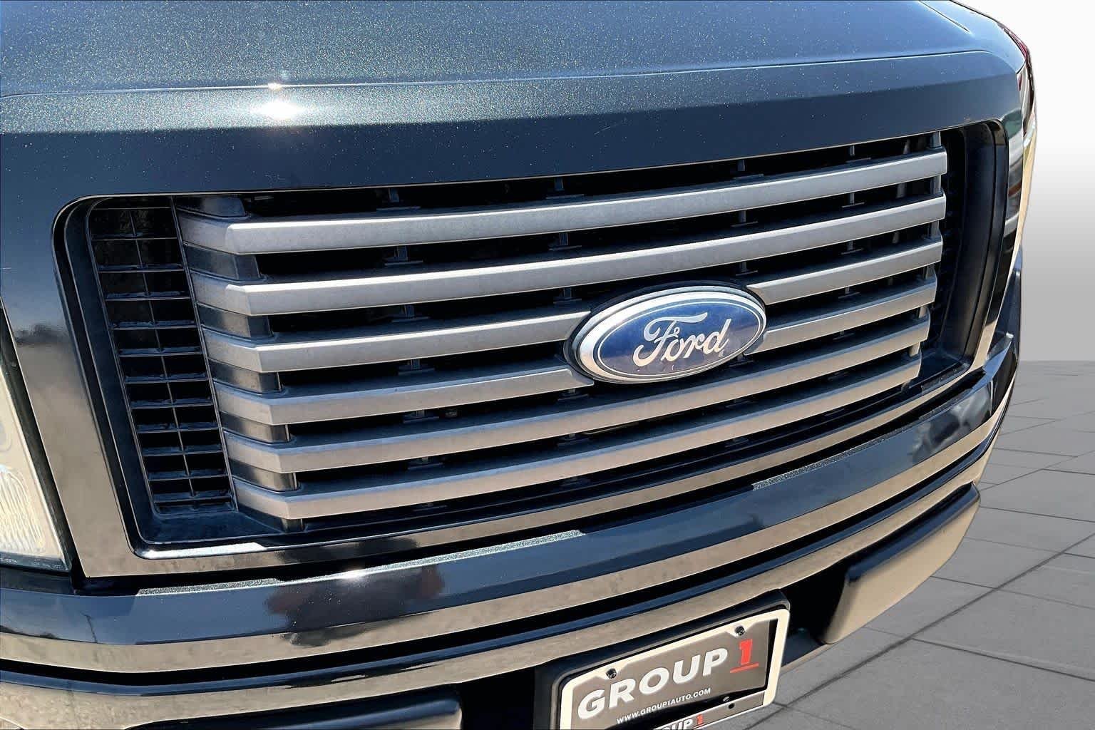 Used 2010 Tuxedo Black Ford XLT image 26