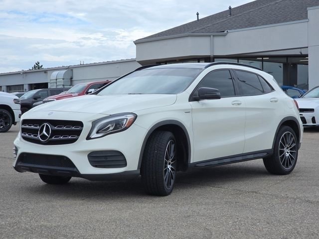 Used 2018 White Mercedes-Benz GLA 250 image 23