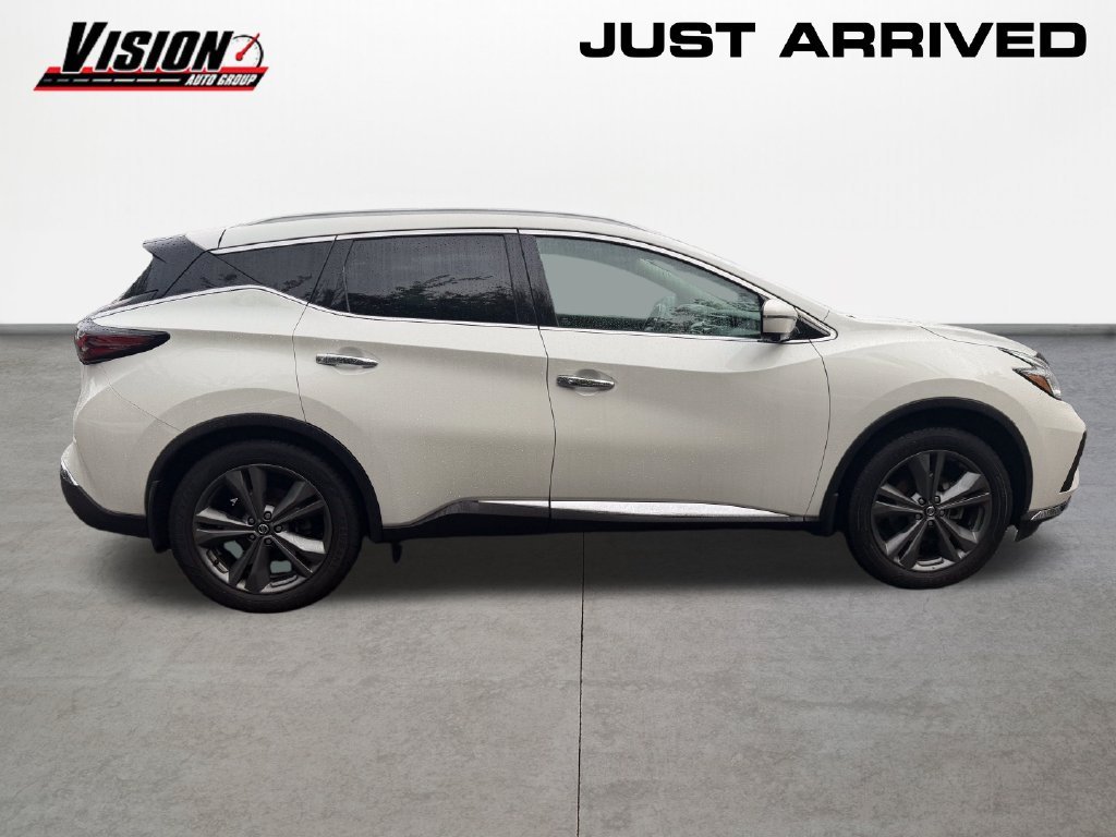 Used 2019 White Nissan Platinum image 4