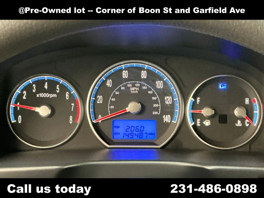 Used 2009 Silver Hyundai GLS image 21