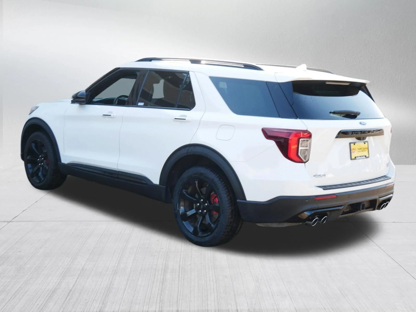 Used 2023 Star White Metallic Tri-Coat Ford ST image 5