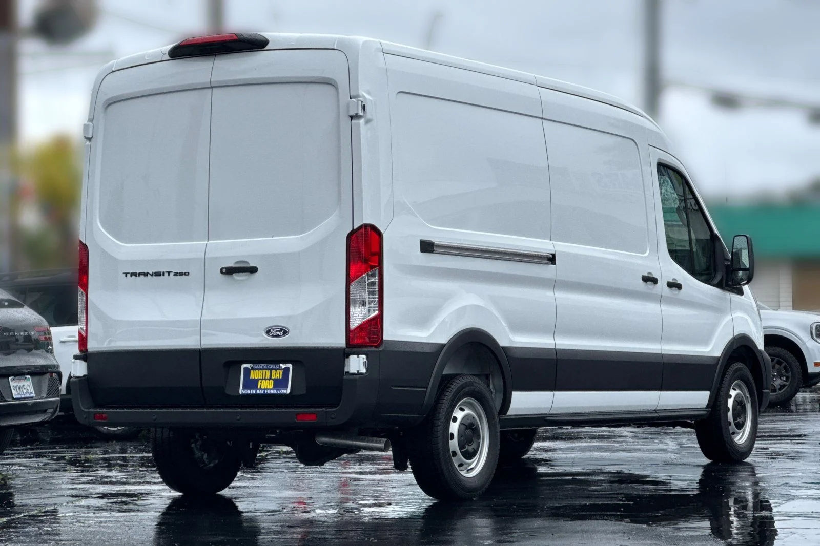 New 2026 Oxford White Ford Cargo Van image 3