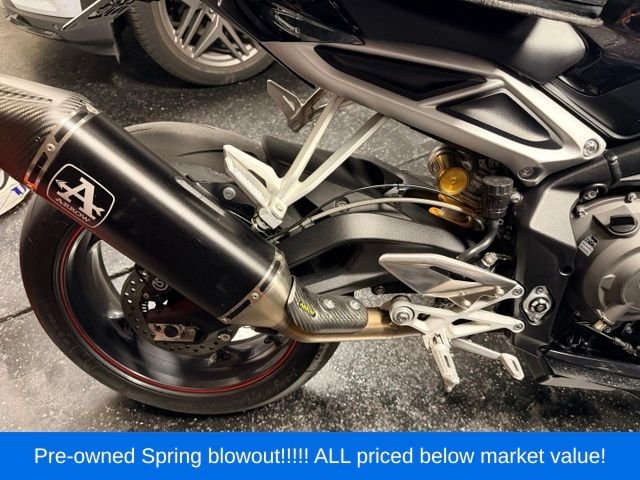 Used 2018 Black Triumph motorcycle image 20