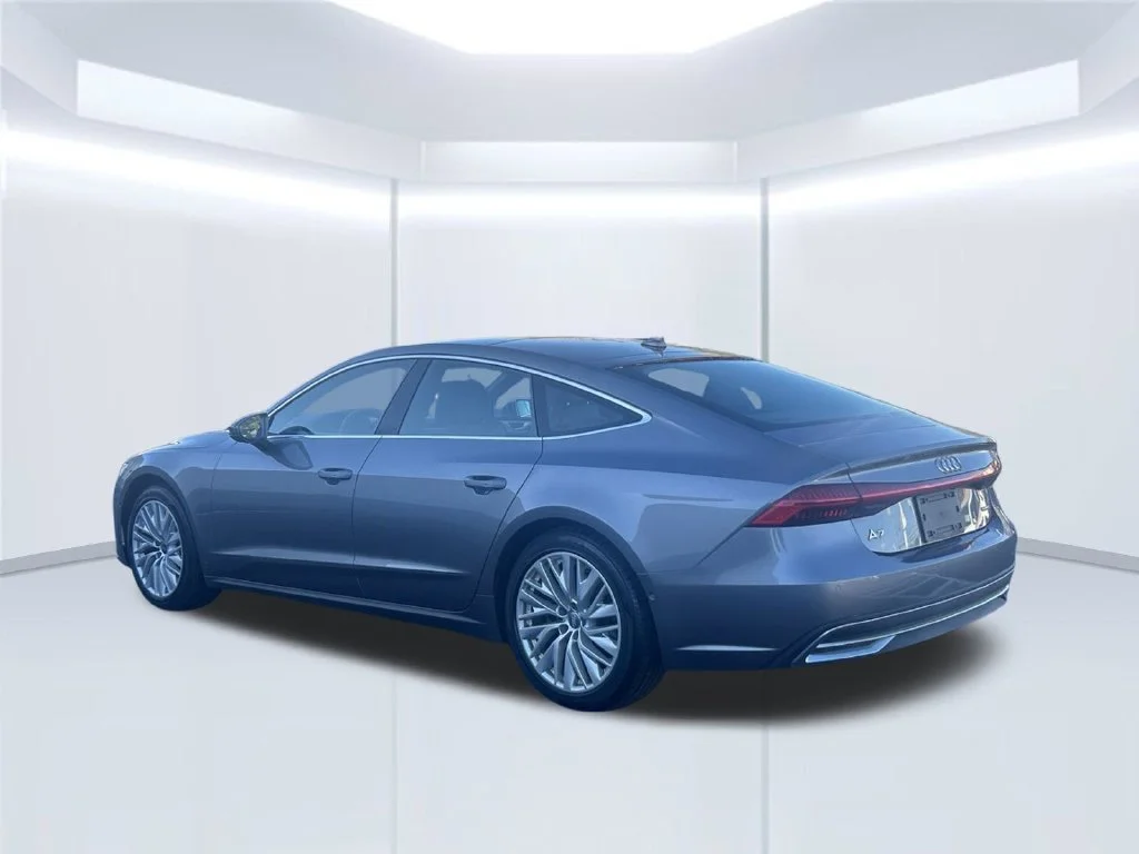 Used 2020  Audi 3.0T Prestige image 3