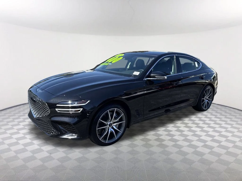 2025 Genesis G70 2.5T Standard's photo