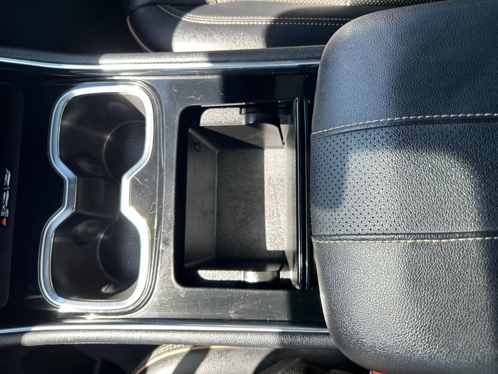 Used 2025 Blue Chevrolet High Country image 23