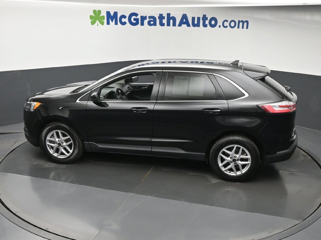 Used 2023 Black Ford SEL image 23