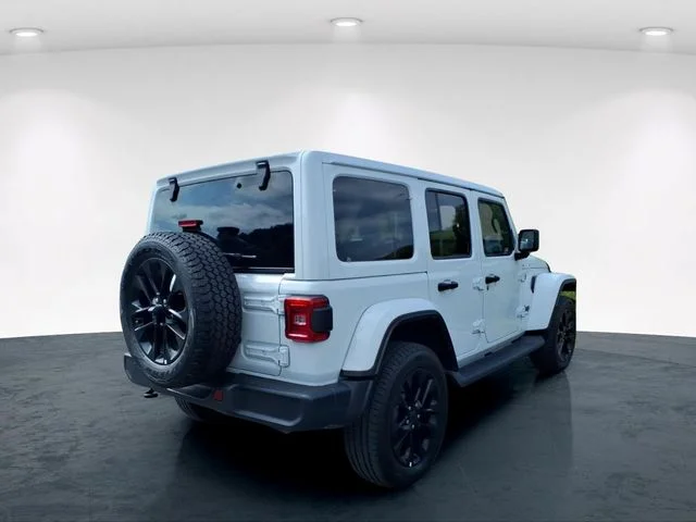 Used 2025 White Jeep Sahara 4xe image 11