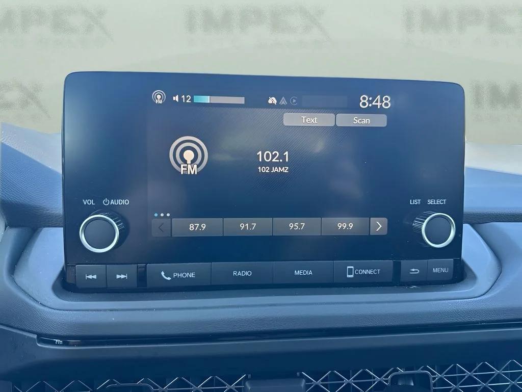 Used 2025 White Honda LX image 17