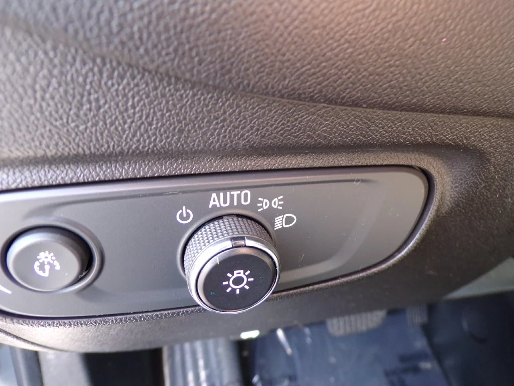Used 2021 Gray Chevrolet LS image 17