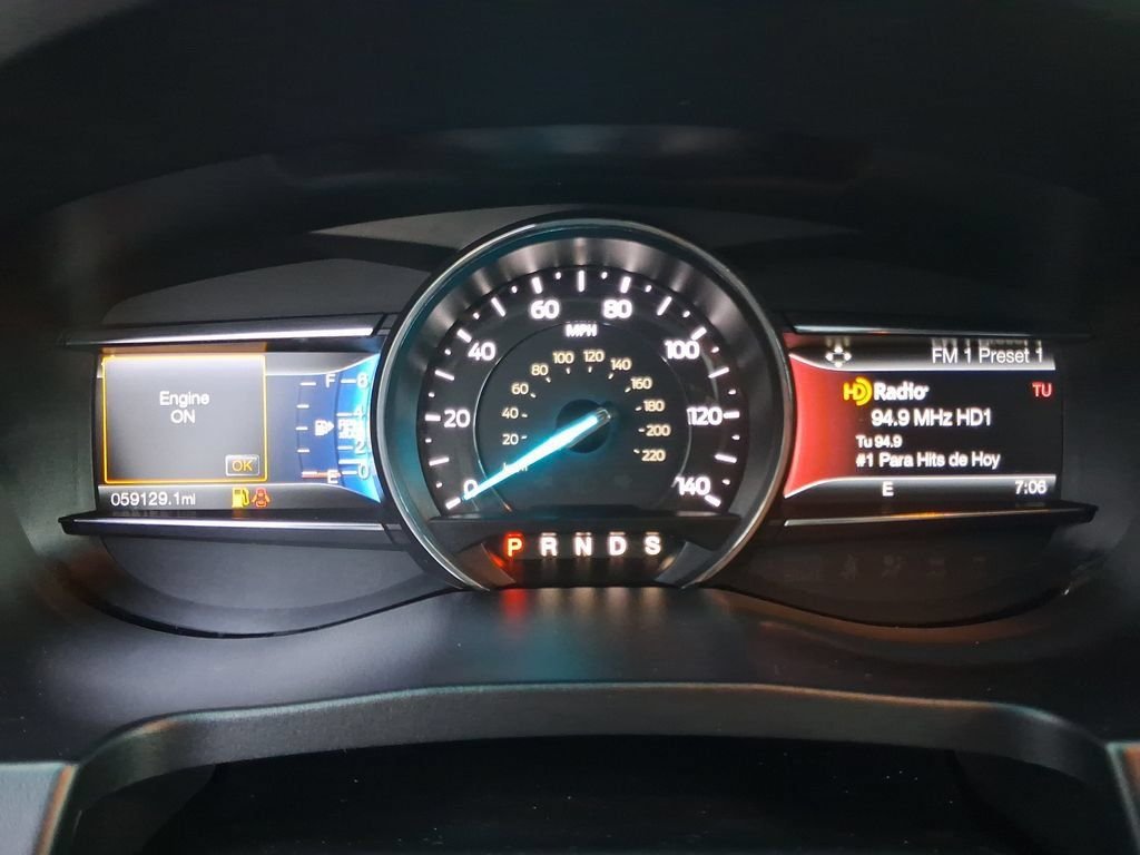 Used 2016 White Ford Limited image 21