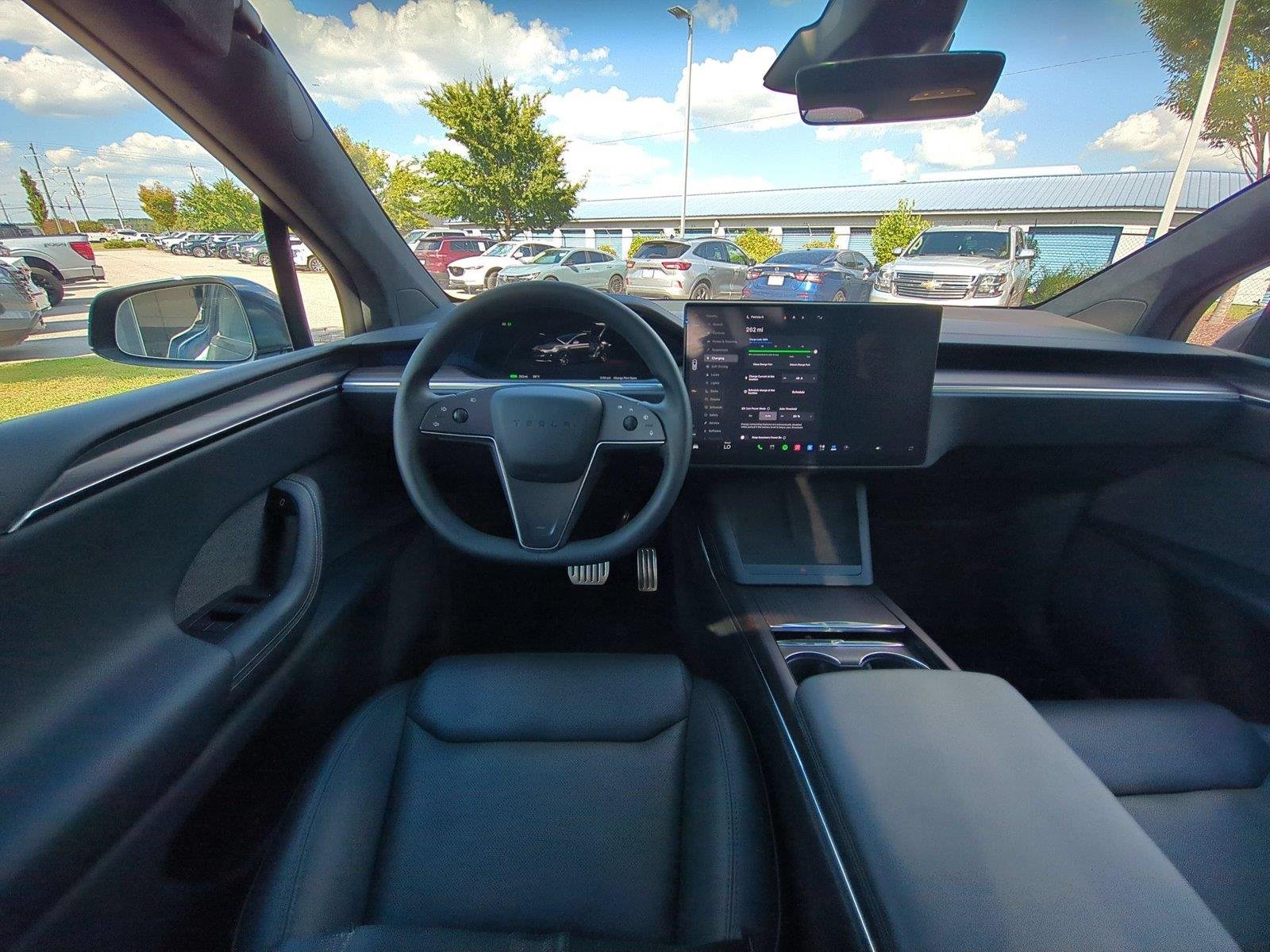 Used 2024  Tesla  image 30