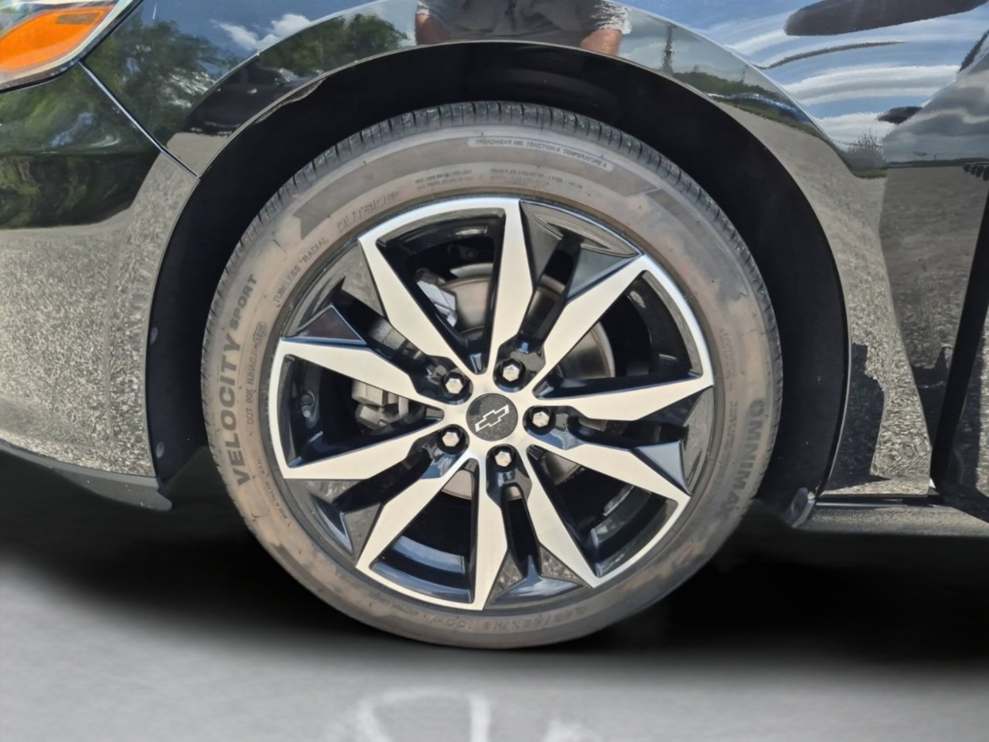 Used 2021 Mosaic Black Metallic Chevrolet RS image 29