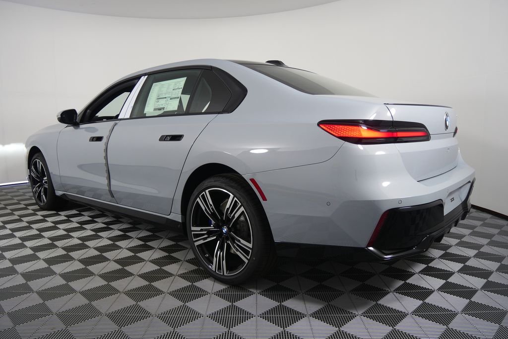 2025 Bmw 740i photo 4