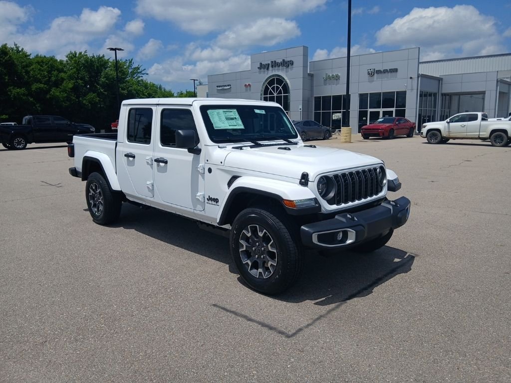 New 2026 Bright White Clear-Coat Exterior Paint Jeep Sahara image 1