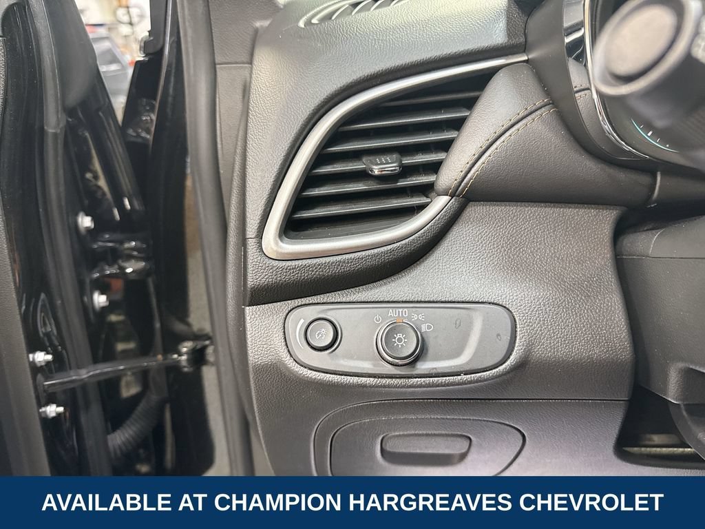 2020 Chevrolet Trax LT - Photo 23