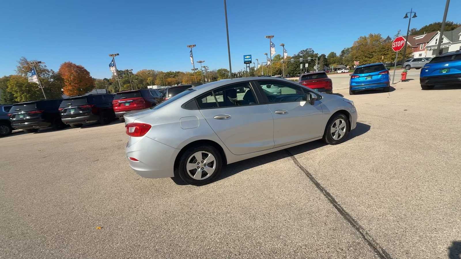 2017 Chevrolet Cruze LS - Photo 8