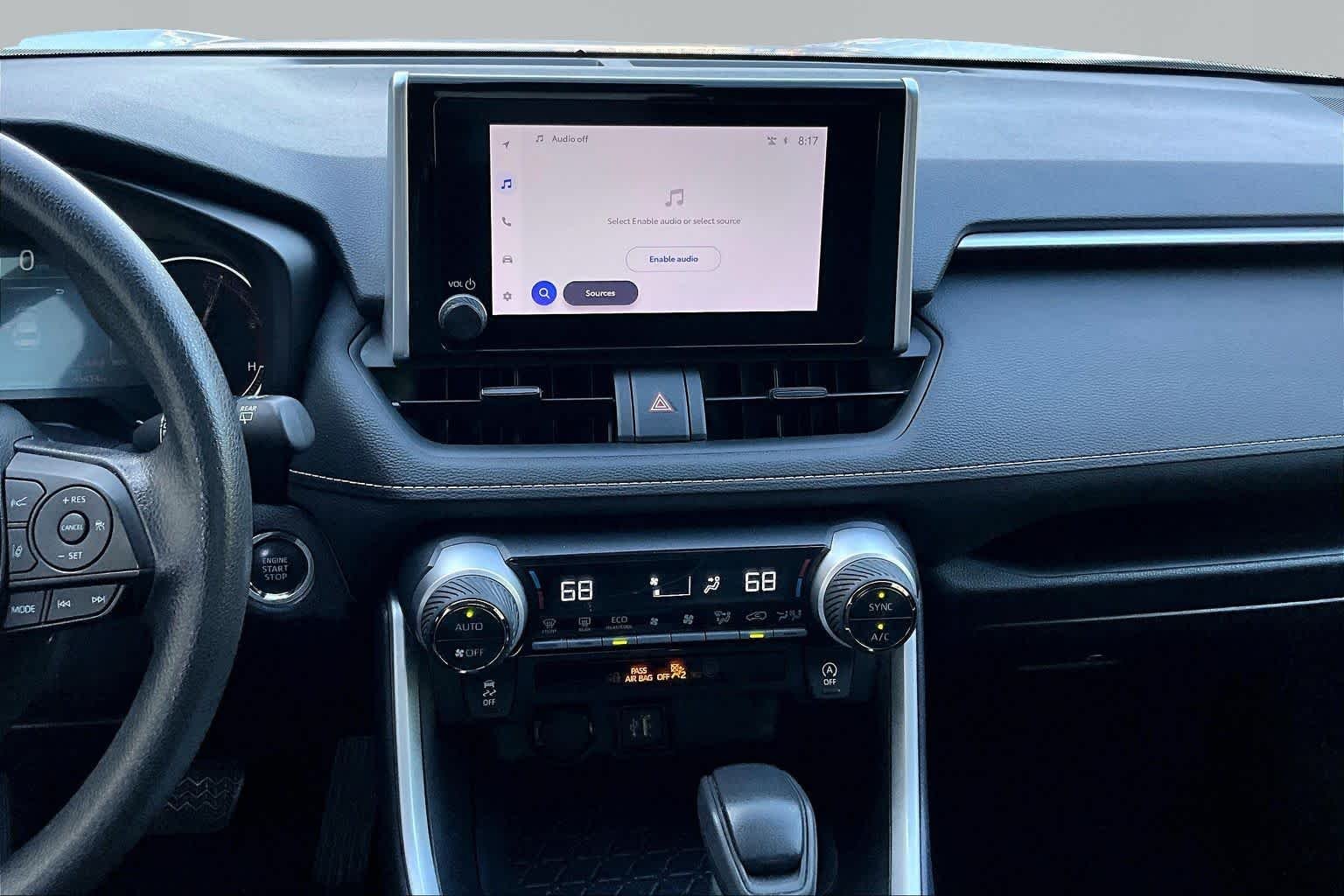 Used 2025 Ice Cap Toyota XLE image 7