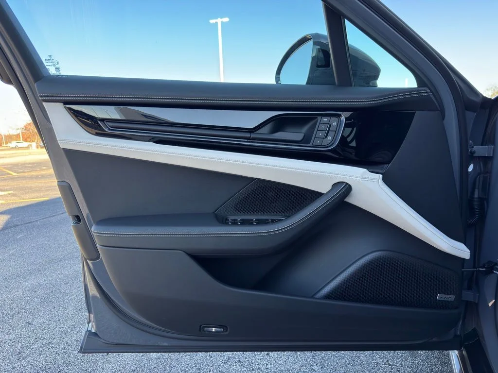 2026 Porsche Panamera Base - Photo 12
