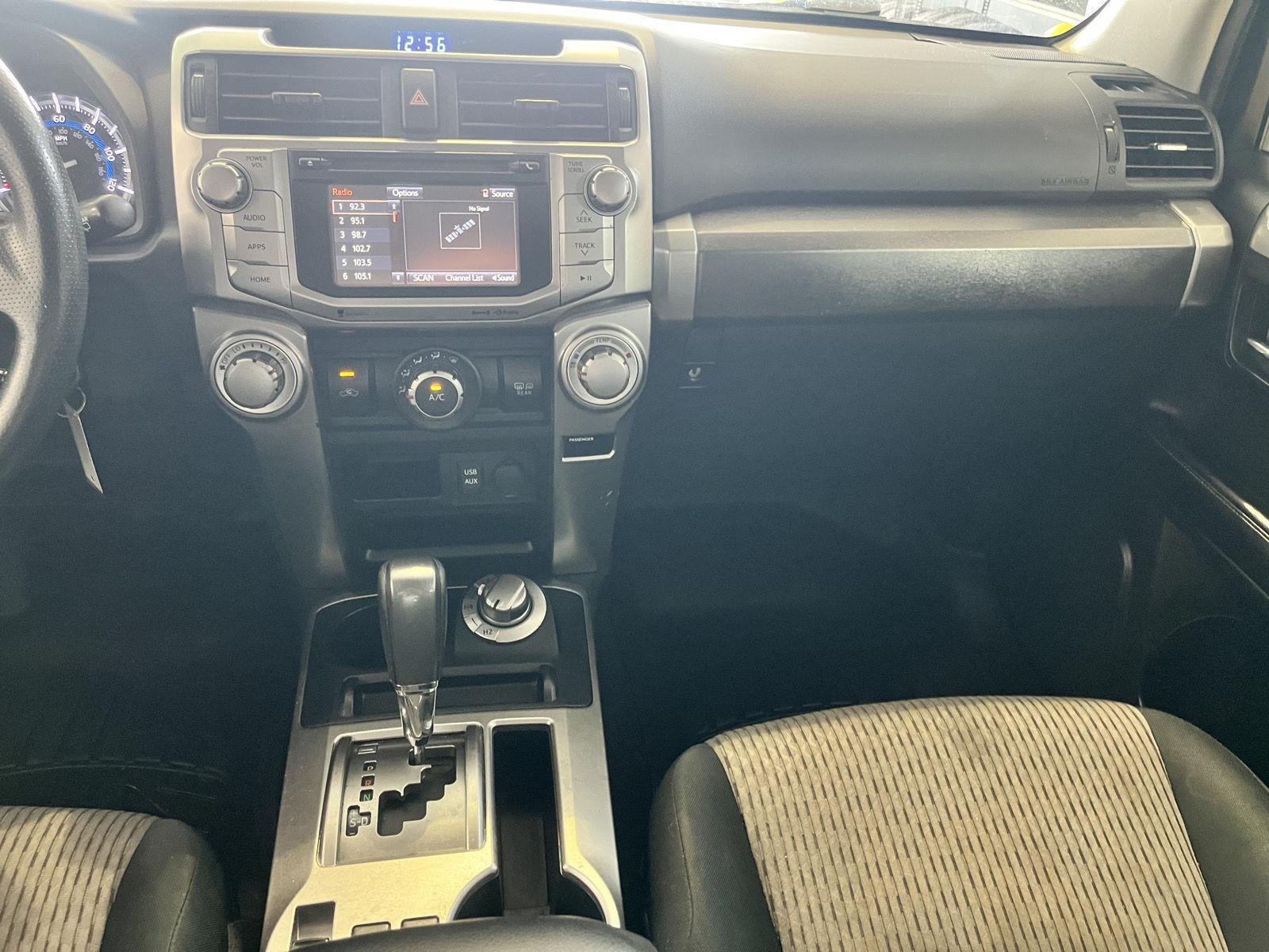 Used 2019 Super White Toyota SR5 image 20