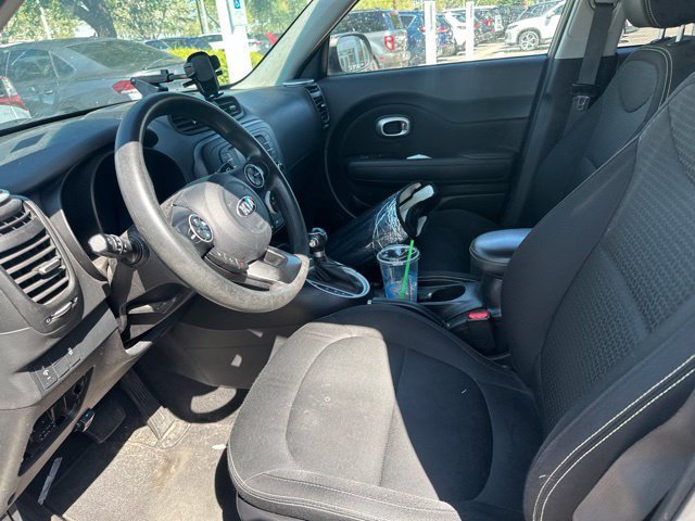 Used 2016 Titanium Gray Kia + image 5