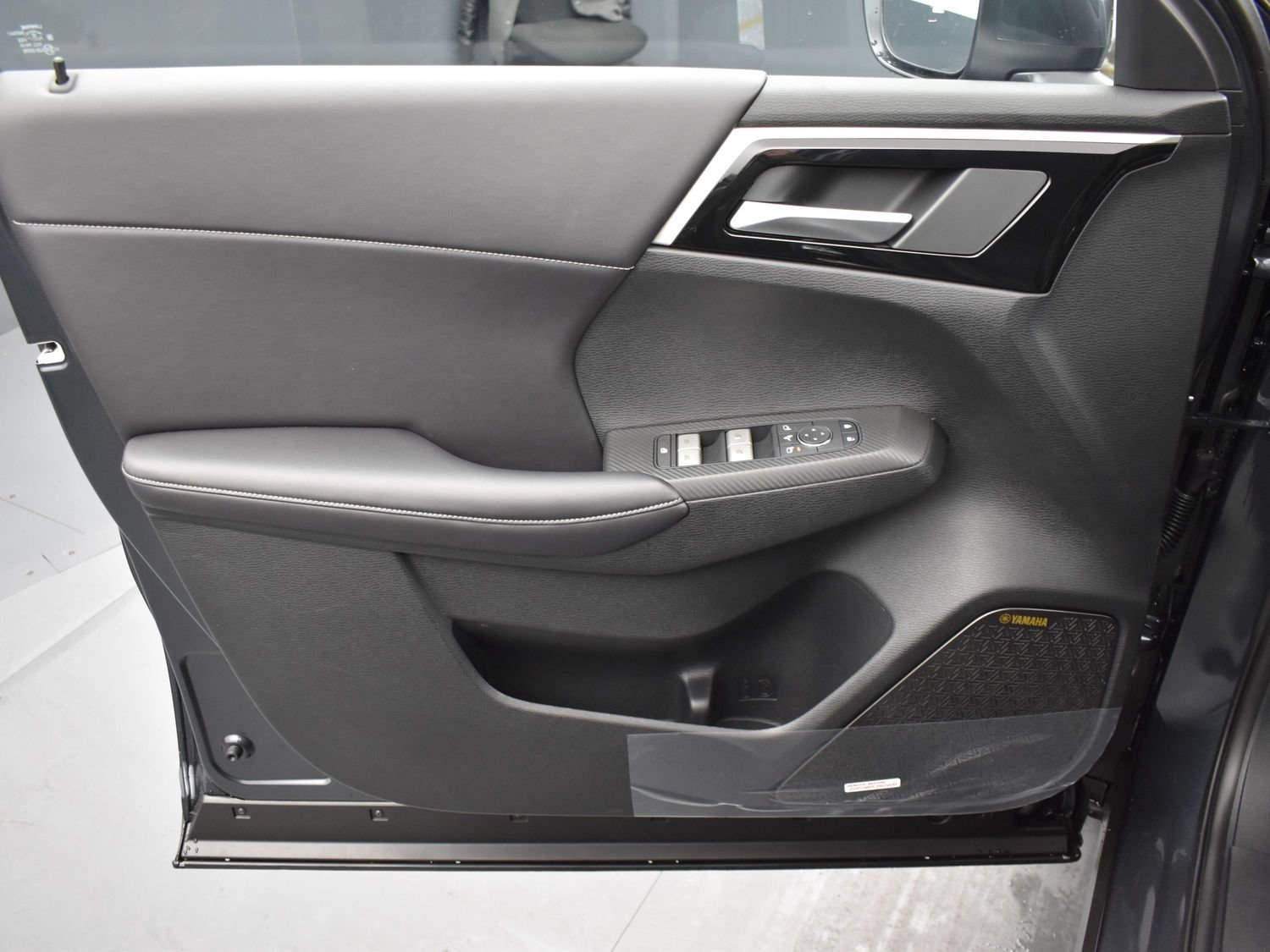 New 2026 Graphite Gray Mitsubishi SE 1.5T 2WD image 10