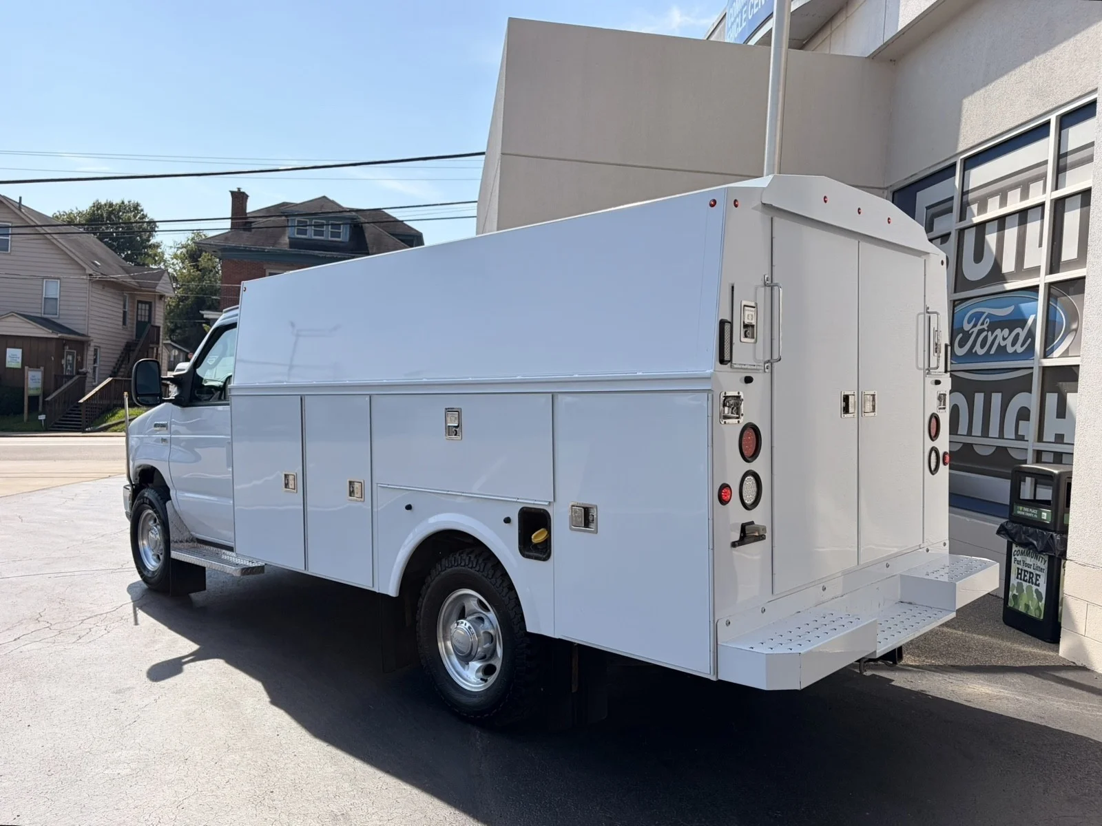 Used 2013 White Ford  image 6