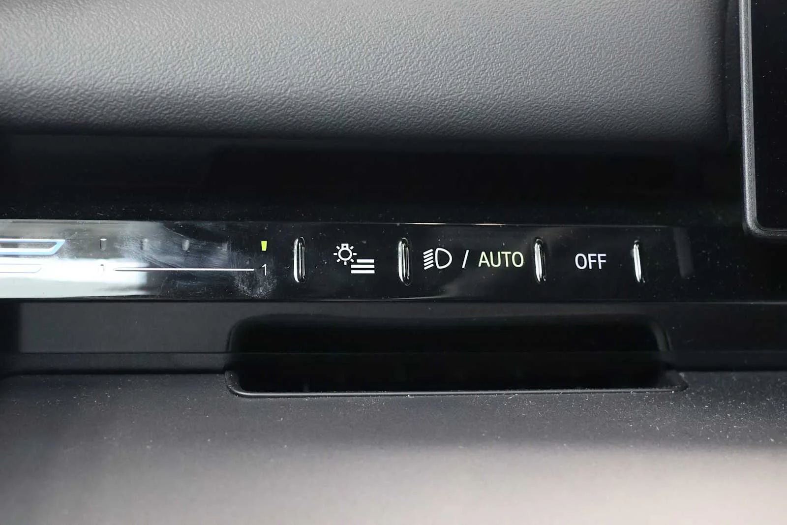 Used 2024 Dark Graphite Metallic BMW 530i xDrive image 20