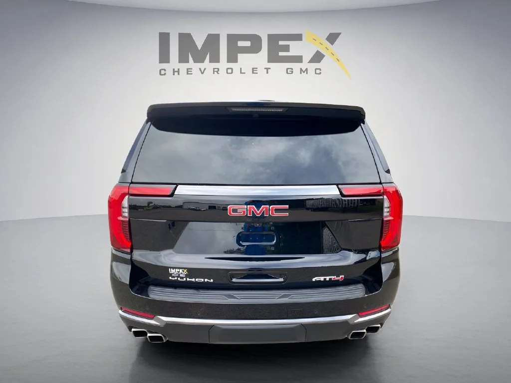 Used 2025 Onyx Black GMC AT4 image 4