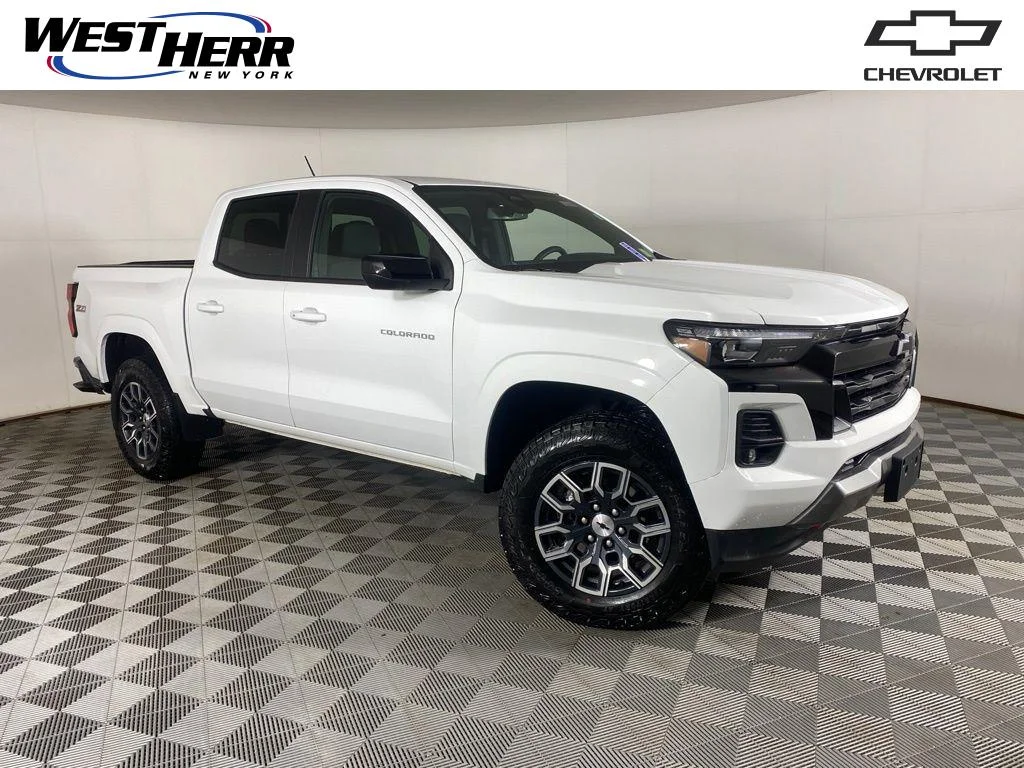 New 2026 Summit White Chevrolet Z71 image 1