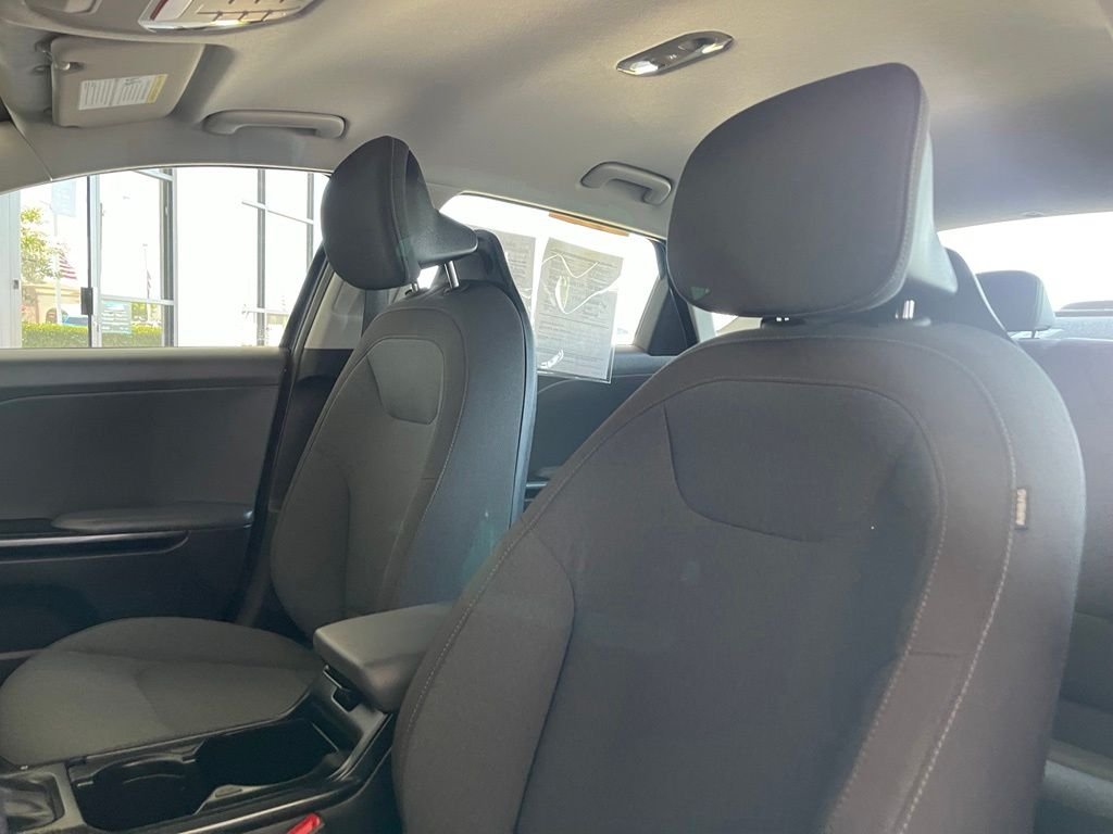 Used 2025 Blue Kia LXS image 9