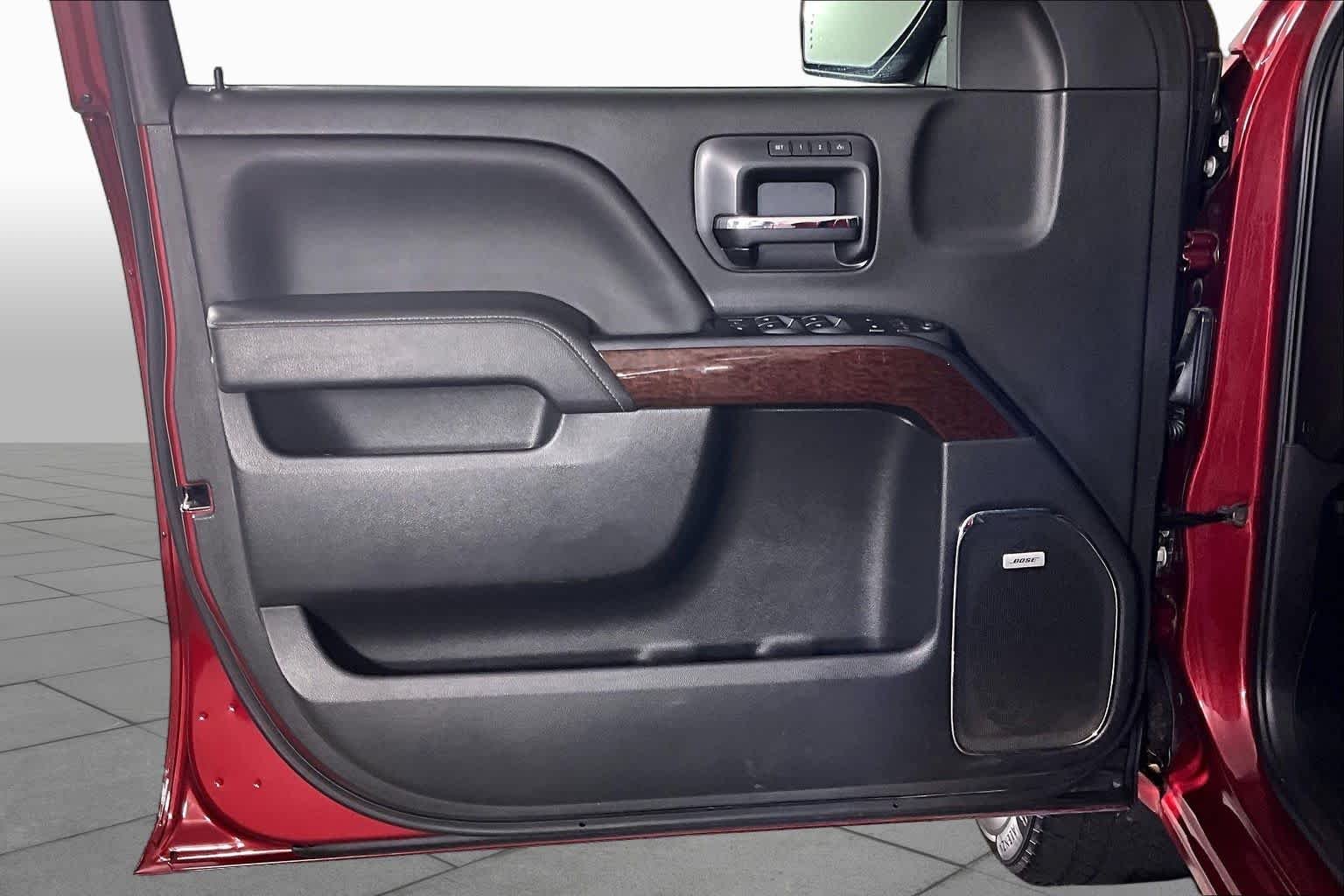 Used 2018 RED QUARTZ TINTCOAT GMC SLT image 21