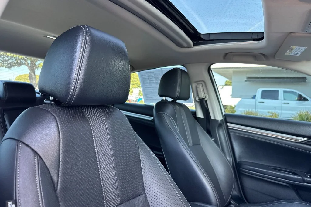 2021 Honda Civic EX-L - Photo 16
